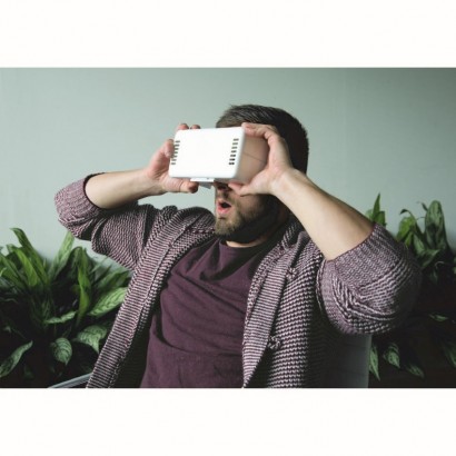 Powiększalne okulary wirtualnej rzeczywistości
